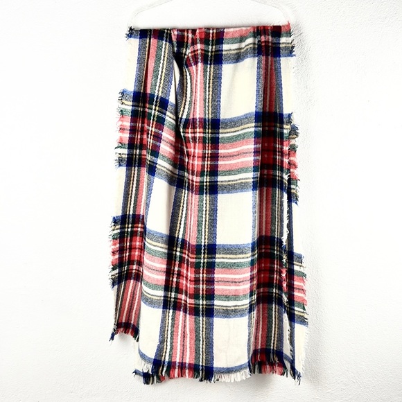 🧣Red Blue Green Plaid Large Raw Hem Scarf Shawl Wrap - Picture 3 of 10